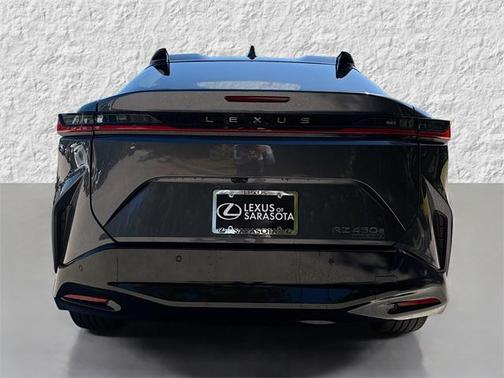 2024 Lexus RZ 450e Luxury