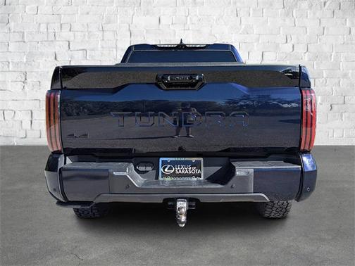 2022 Toyota Tundra Hybrid Platinum