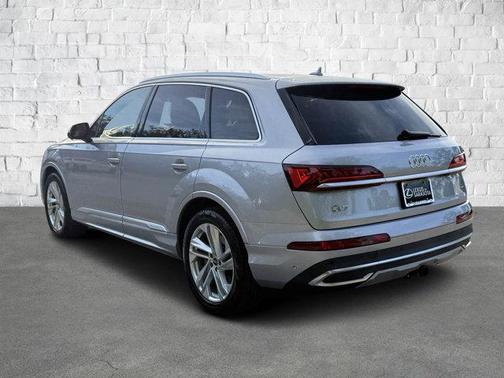 2022 Audi Q7 55 Prestige