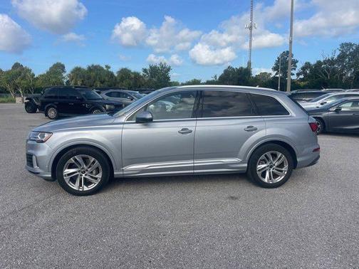 2022 Audi Q7 55 Prestige