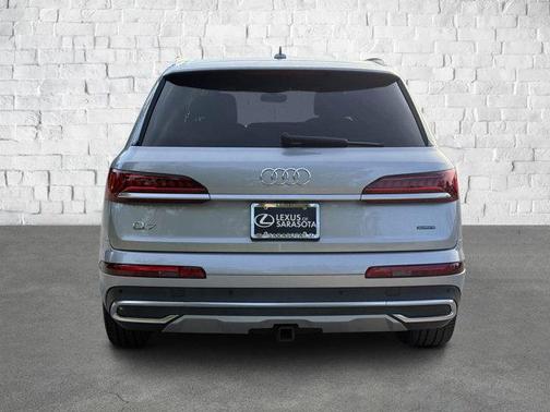 2022 Audi Q7 55 Prestige