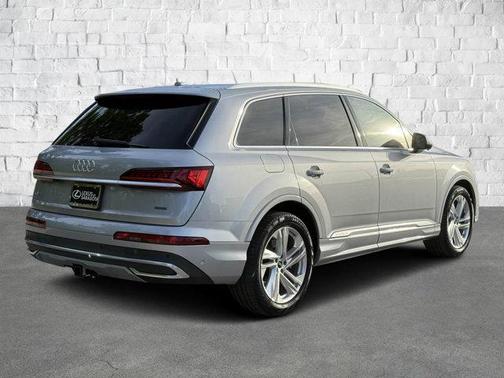 2022 Audi Q7 55 Prestige
