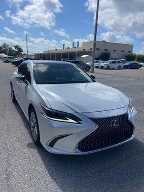 Eminent White Pearl 2020 Lexus ES 350 Ultra Luxury