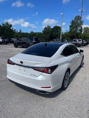 Eminent White Pearl 2020 Lexus ES 350 Ultra Luxury
