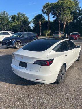 Pearl White Multi-Coat 2023 Tesla Model 3 Standard Range