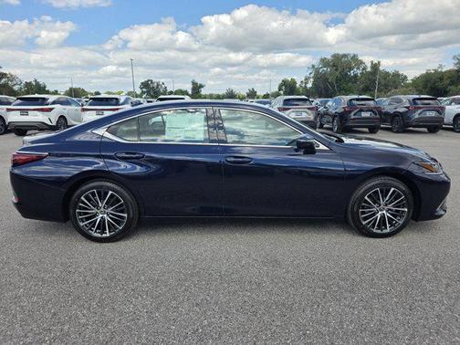 2025 Lexus ES 350 Base