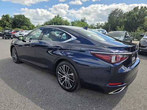 2025 Lexus ES 350 Base