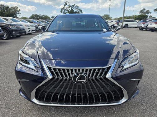 2025 Lexus ES 350 Base