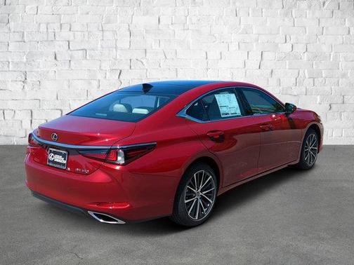 2025 Lexus ES 350 Base