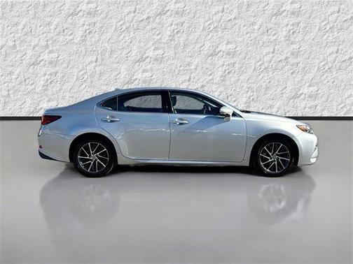 2017 Lexus ES 350 Base