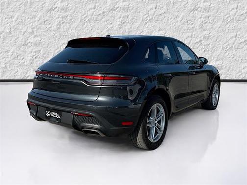 2023 Porsche Macan T
