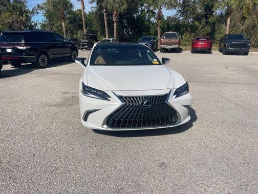 2023 Lexus ES 350 Ultra Luxury