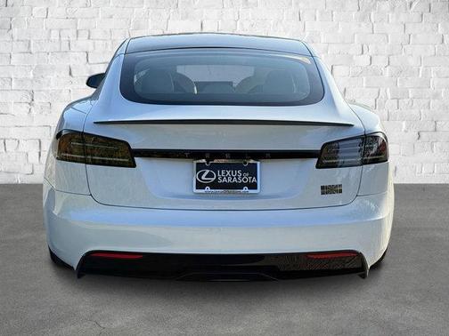 2023 Tesla Model S Plaid