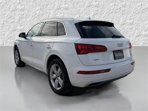 2019 Audi Q5 45 Premium