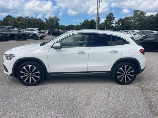 2021 Mercedes-Benz GLA 250 Base 4MATIC