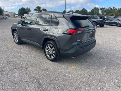 2021 Toyota RAV4 XLE Premium