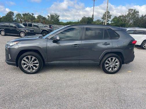 2021 Toyota RAV4 XLE Premium