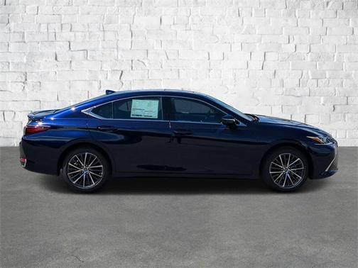 2025 Lexus ES 300h Base