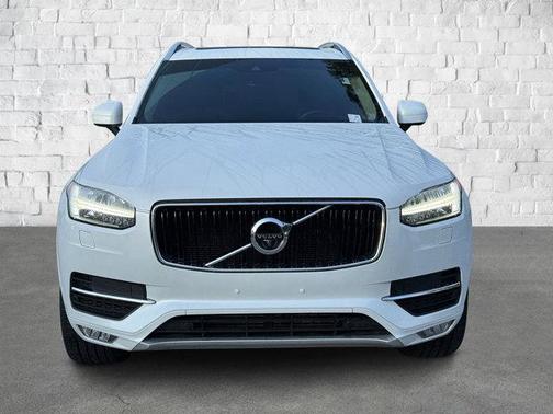 2019 Volvo XC90 T6 Momentum