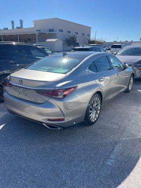 2021 Lexus ES 350 Ultra Luxury