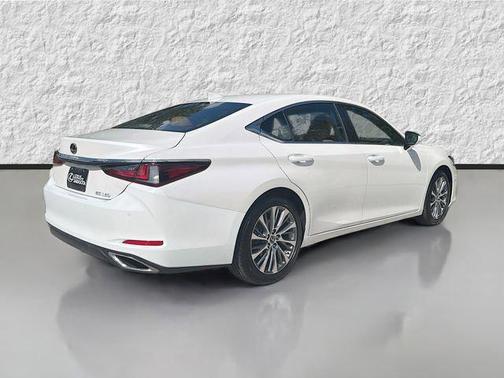 Eminent White Pearl 2021 Lexus ES 350 Base