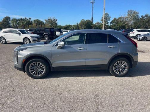 2024 Cadillac XT4 Premium Luxury