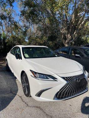 2025 Lexus ES 350 Base