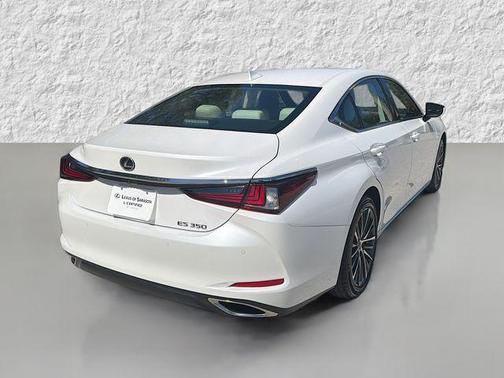 2025 Lexus ES 350 Base