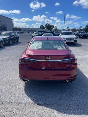 2022 Lexus ES 350 Base