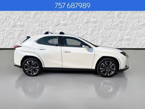 Eminent White Pearl 2023 Lexus UX 250h Base
