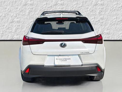Eminent White Pearl 2023 Lexus UX 250h Base