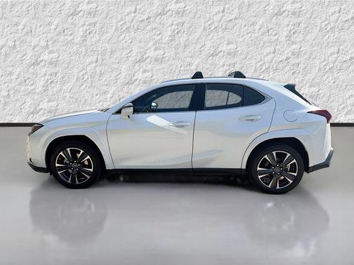 Eminent White Pearl 2023 Lexus UX 250h Base
