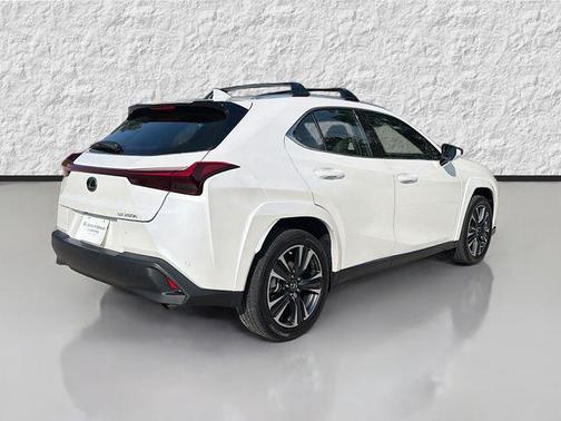 Eminent White Pearl 2023 Lexus UX 250h Base