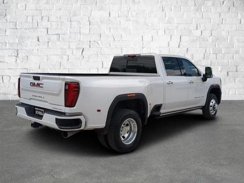 2024 GMC Sierra 3500 Denali