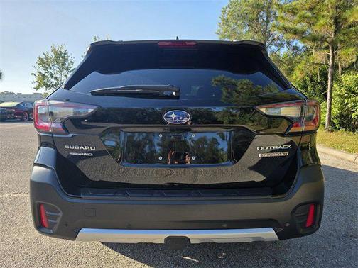 2022 Subaru Outback Touring XT