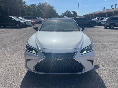 Eminent White Pearl 2024 Lexus ES 350 Base