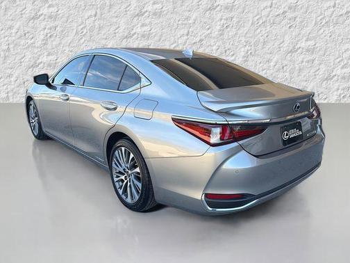 2019 Lexus ES 300h Base