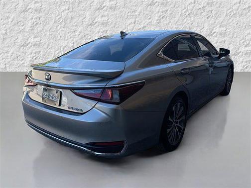 2019 Lexus ES 300h Base