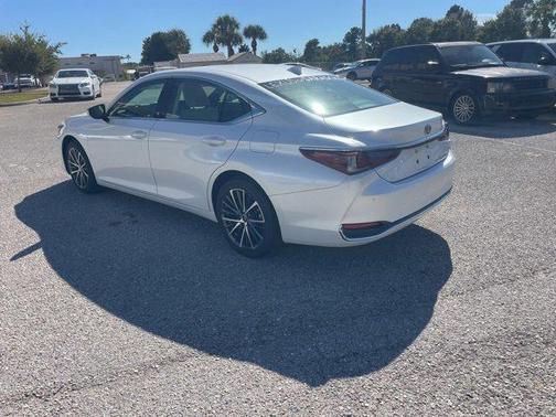 2024 Lexus ES 250 Base