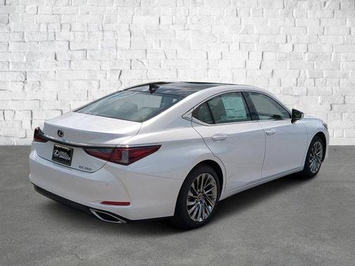 2025 Lexus ES 350 Ultra Luxury