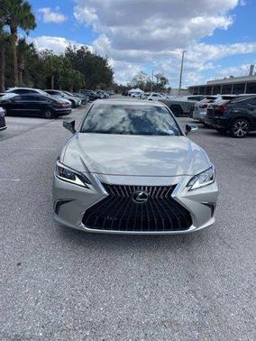 2025 Lexus ES 350 Base