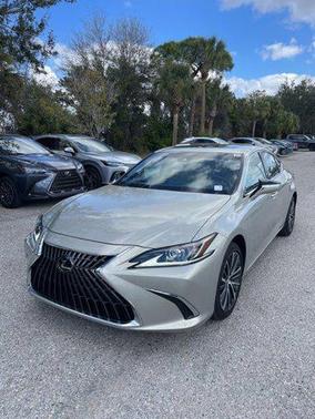 2025 Lexus ES 350 Base