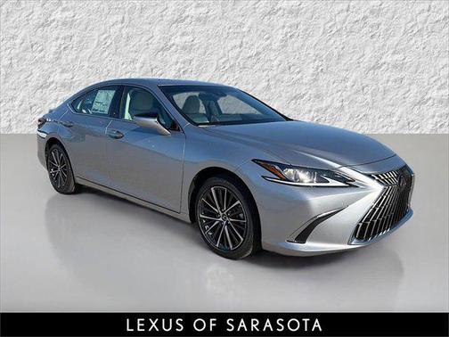 2025 Lexus ES 300h Base