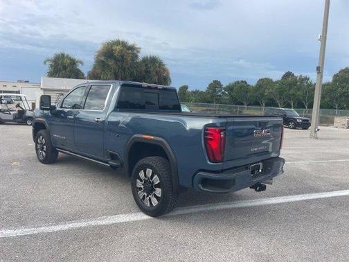 2024 GMC Sierra 2500 Denali