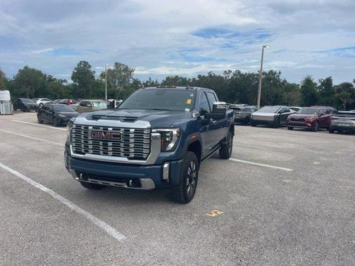 2024 GMC Sierra 2500 Denali