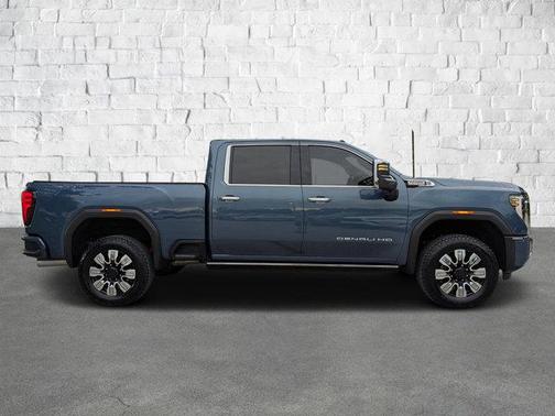 2024 GMC Sierra 2500 Denali