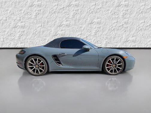 Night Blue Metallic 2017 Porsche 718 Boxster S