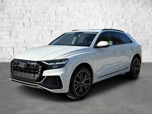 2020 Audi Q8 55 Premium Plus