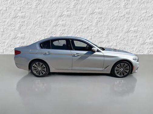 2019 BMW 530 530i