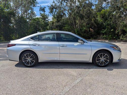 2024 Lexus ES 350 Base